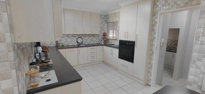 4 Bedroom Property for Sale in Bayswater Free State